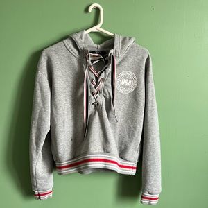 ✨Women’s cropped grey USA hoodie lounge wear✨
